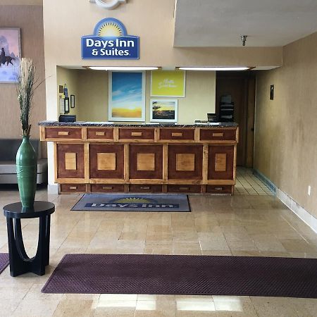 Days Inn & Suites By Wyndham Red Rock-Gallup Buitenkant foto