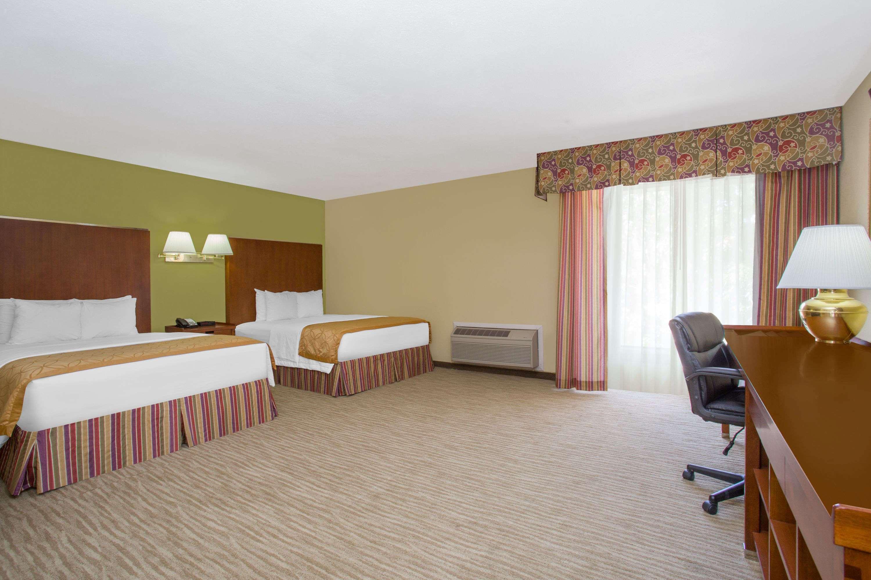 Days Inn & Suites By Wyndham Red Rock-Gallup Buitenkant foto