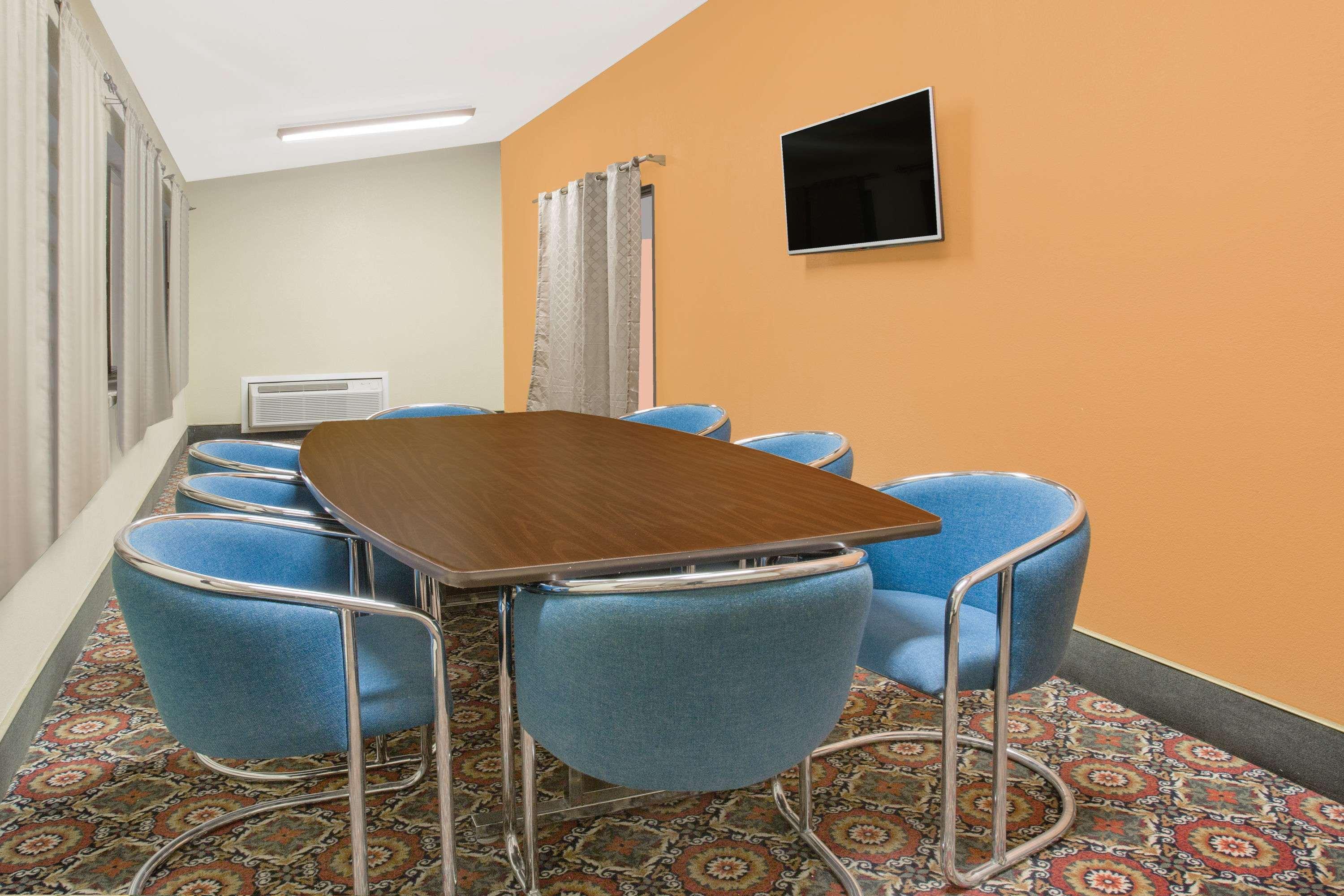 Days Inn & Suites By Wyndham Red Rock-Gallup Buitenkant foto